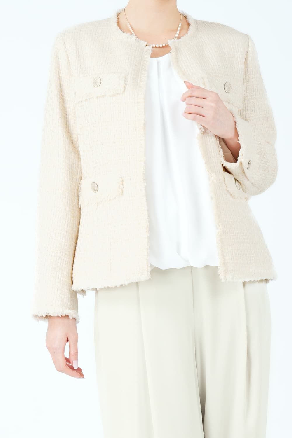 ファンシーツイードジャケット&times;ベージュパンツスーツセット