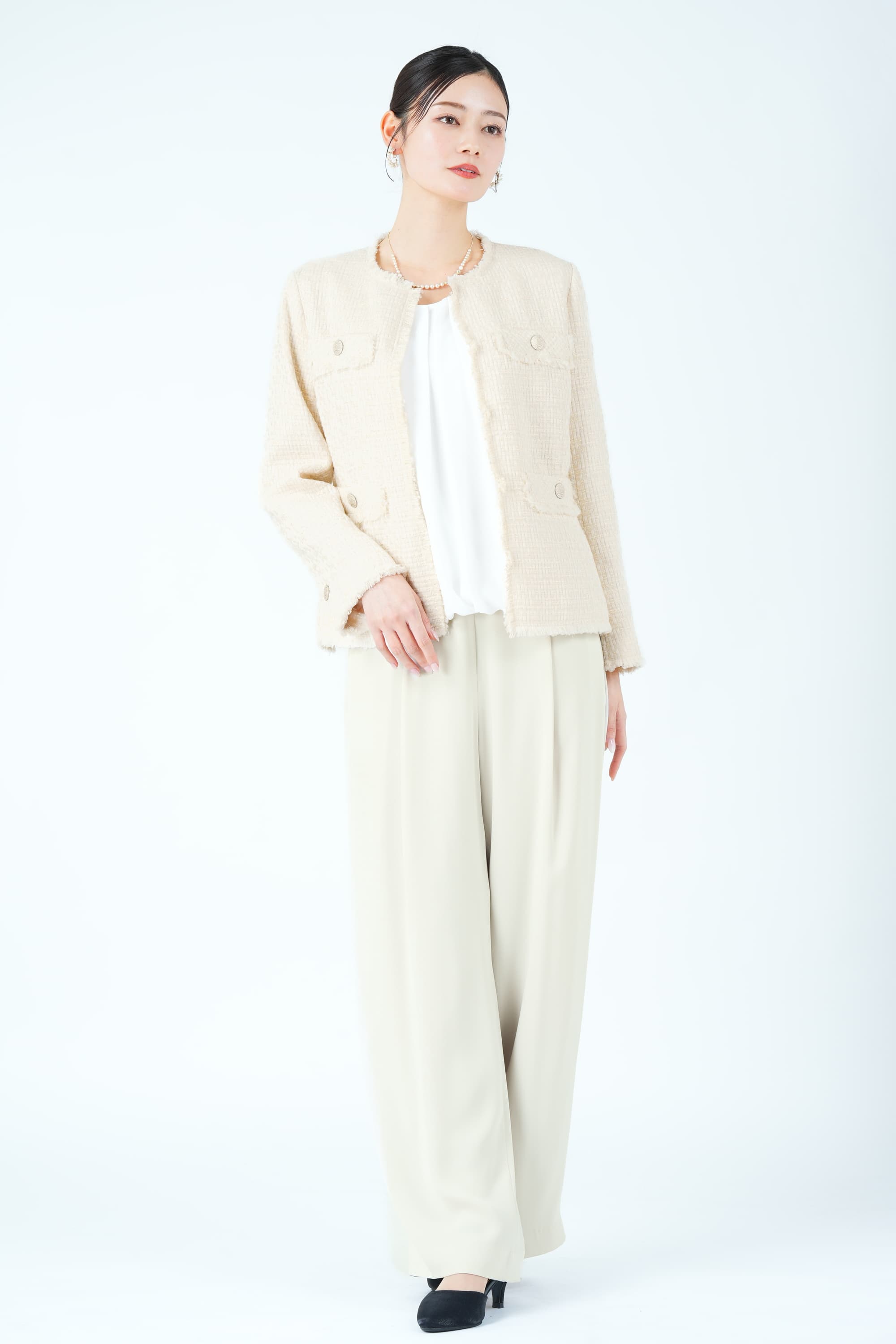 ファンシーツイードジャケット&times;ベージュパンツスーツセット