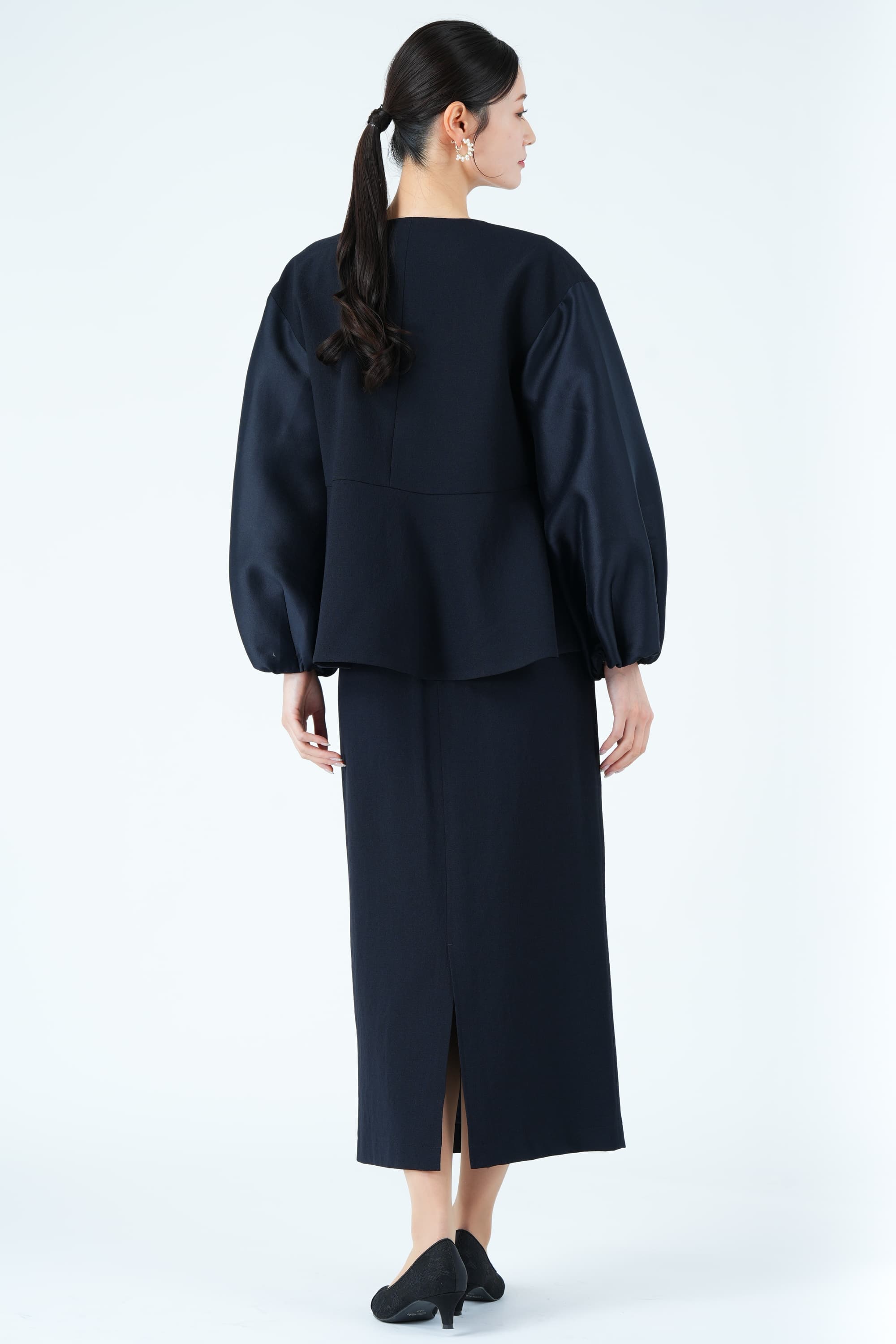 異素材スリーブペプラムネイビースカートスーツセット