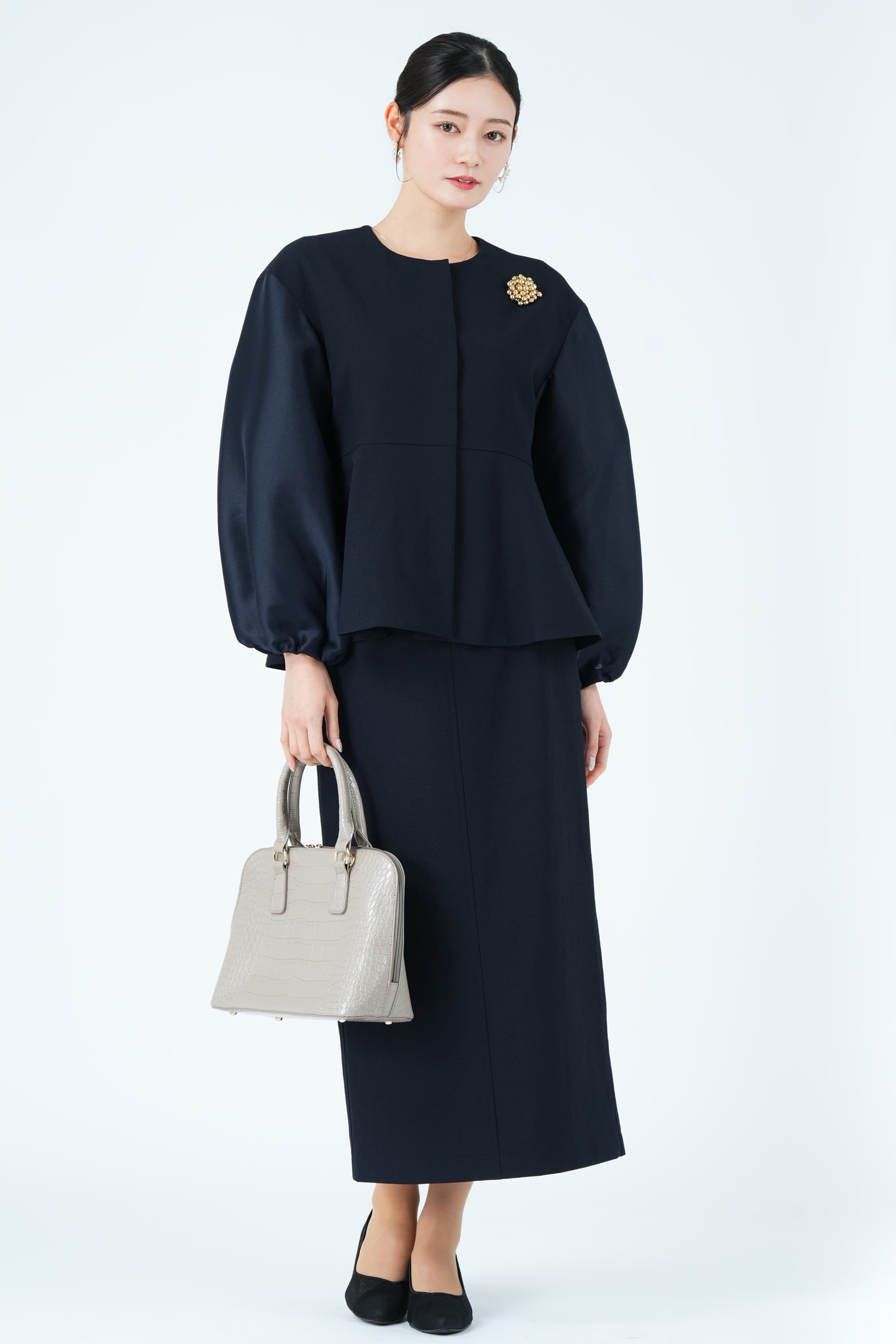 異素材スリーブペプラムネイビースカートスーツセット